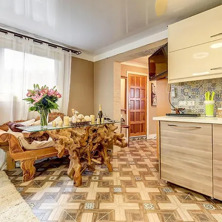 Kordelliya Garden アパート *